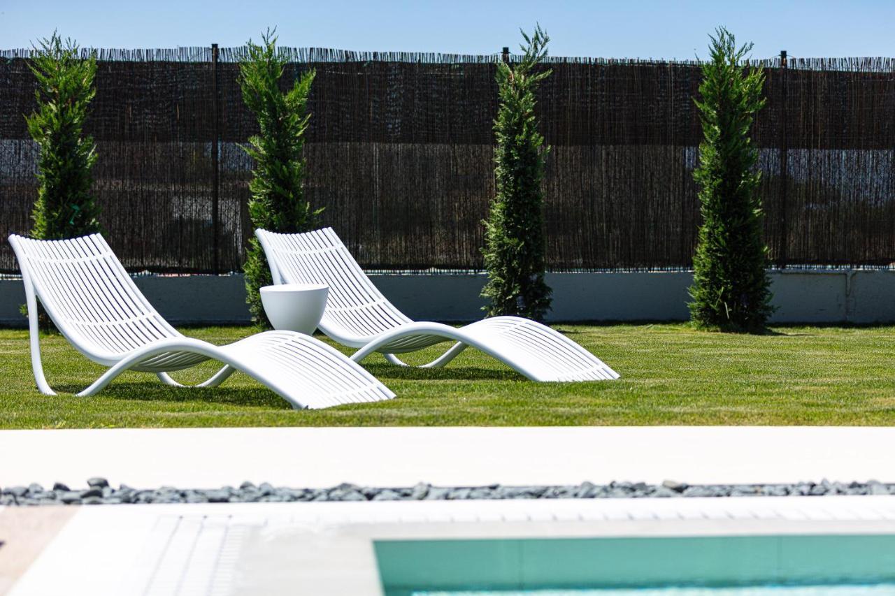 Terrazzo Luxury Villas Pigianos Kampos  Bagian luar foto