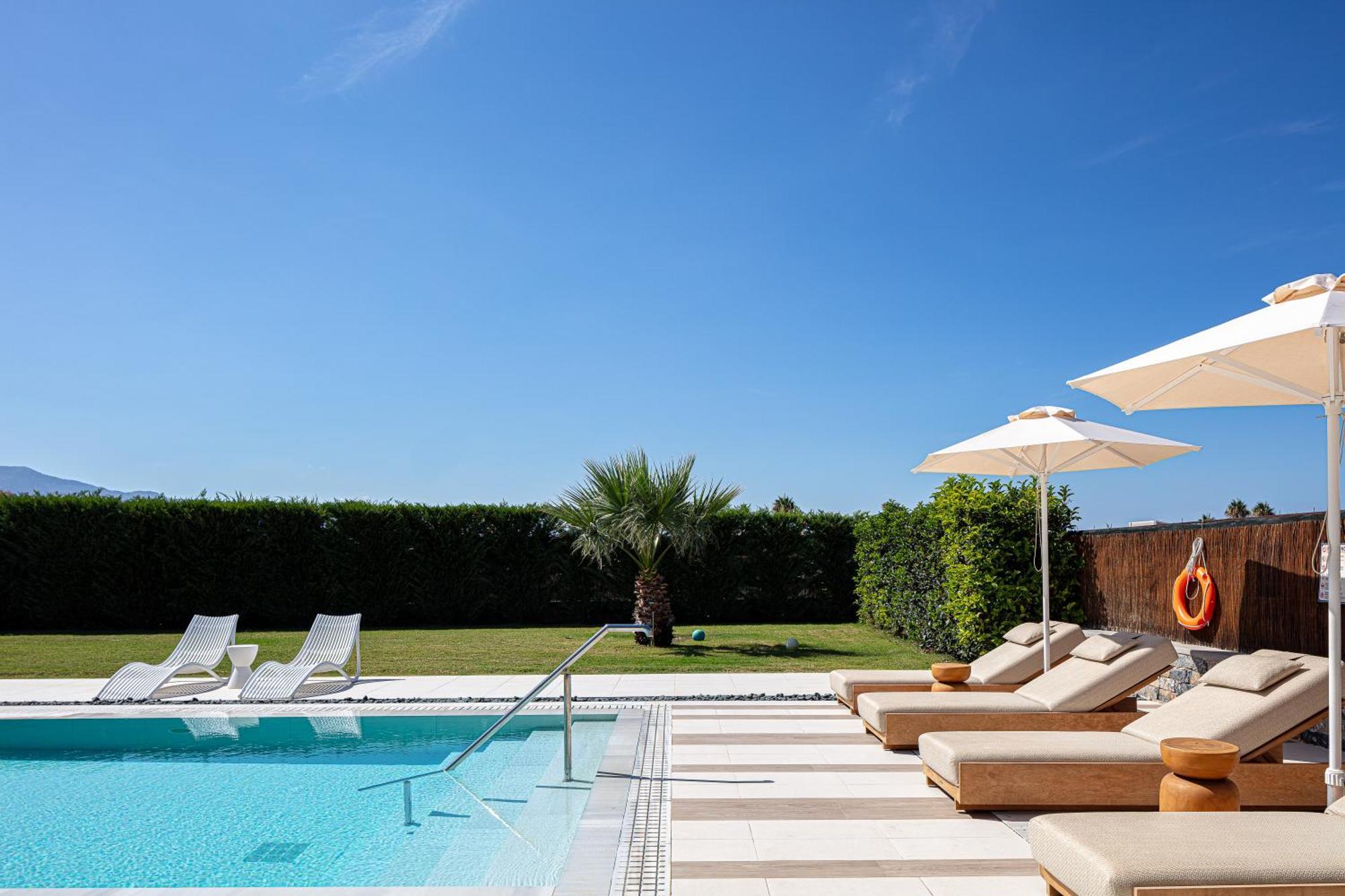 Terrazzo Luxury Villas Pigianos Kampos  Bagian luar foto
