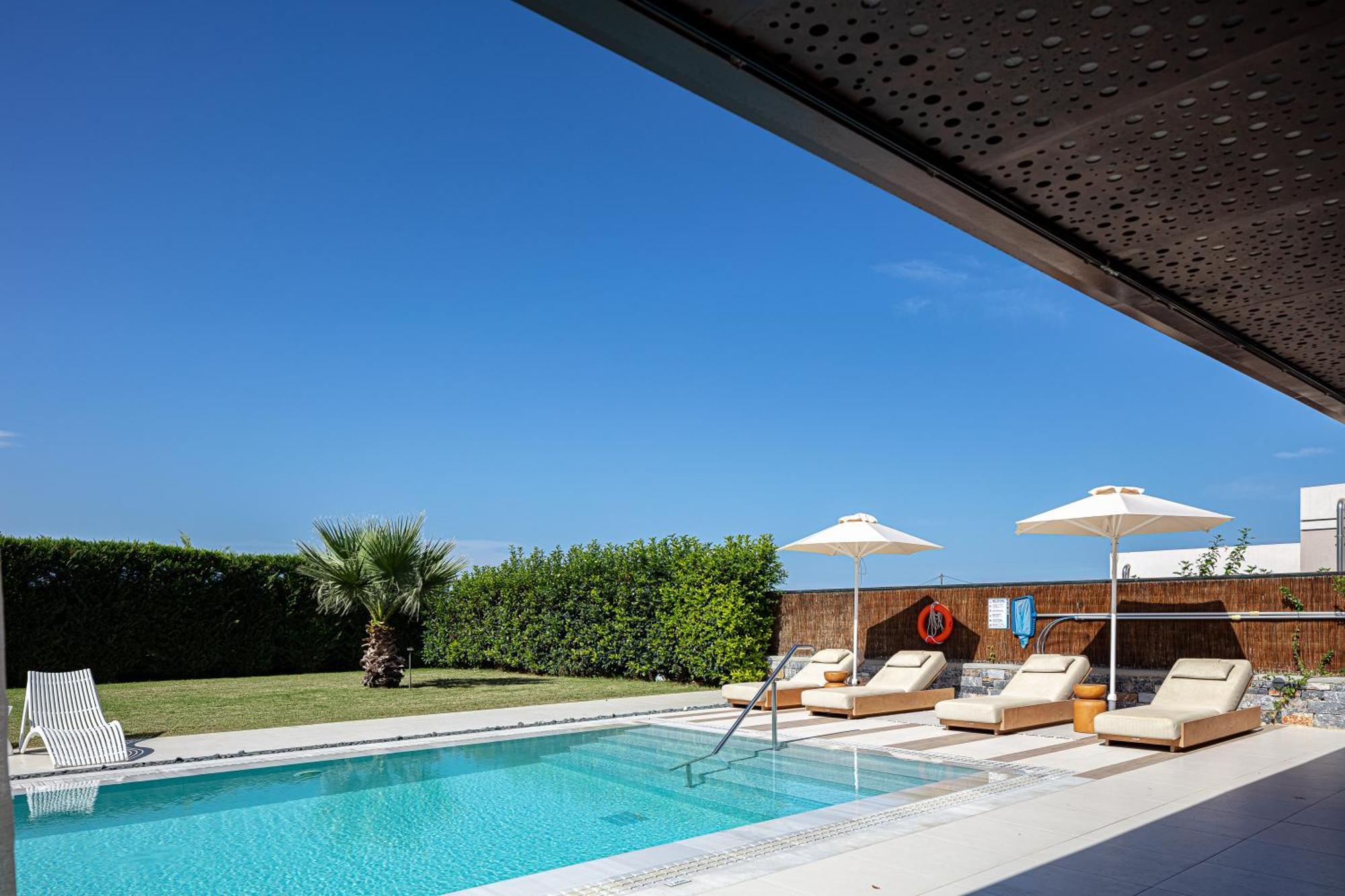 Terrazzo Luxury Villas Pigianos Kampos  Bagian luar foto