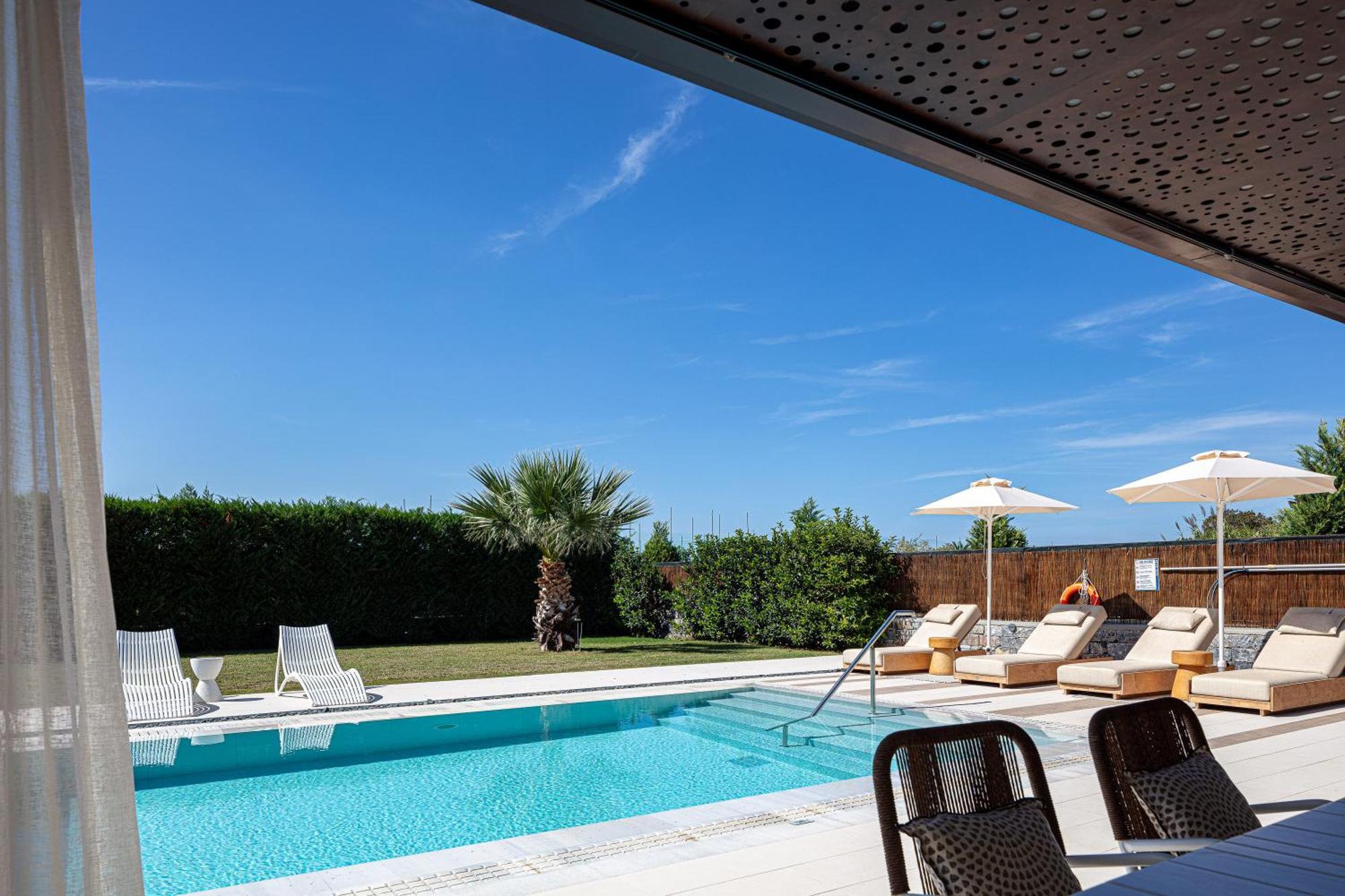 Terrazzo Luxury Villas Pigianos Kampos  Bagian luar foto